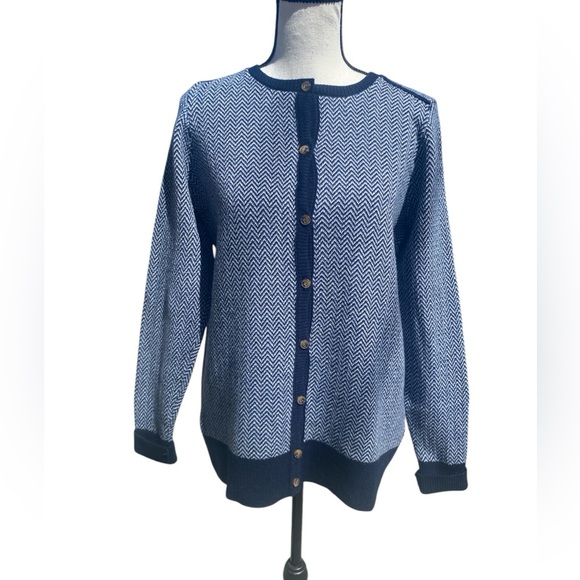 L.L Bean Blue and White Chevron Cardigan SZ M - Picture 1 of 6